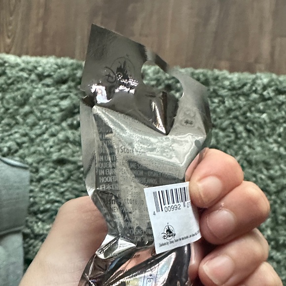 Authentic Disney 2025 Hidden Disney Mystery Pouch - Wave B - Picture 4 of 4